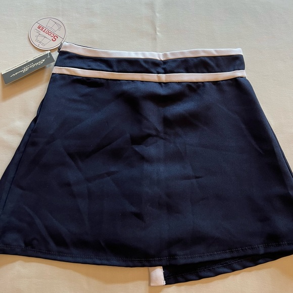 NWT~ Eddie Bauer skort with side zipper. Girls size 14 - Picture 3 of 8